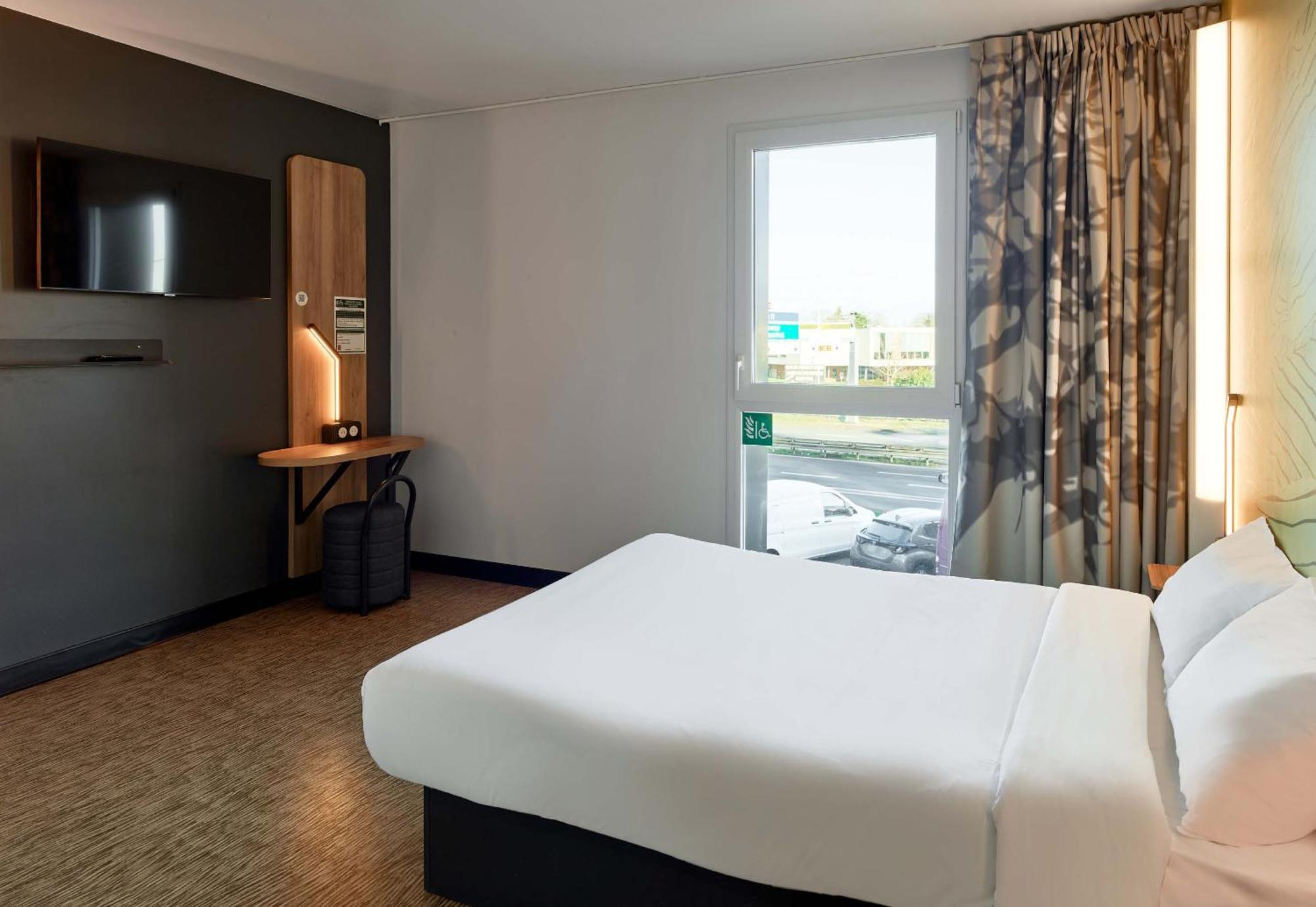 B&B Hotel Le Port Marly Saint Germain En Laye Exteriör bild