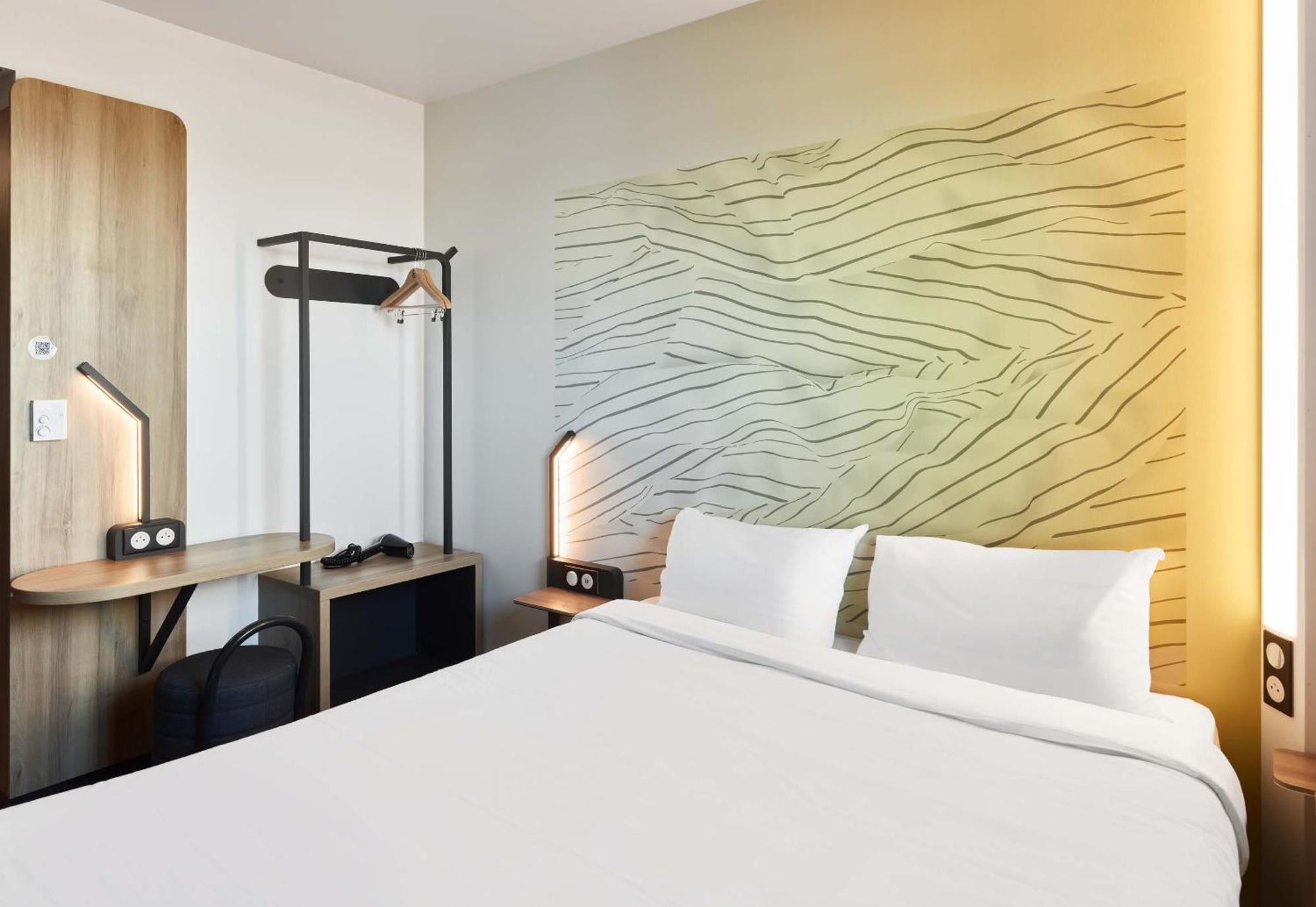B&B Hotel Le Port Marly Saint Germain En Laye Exteriör bild